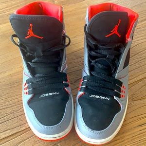 Nike air jordans size 6 youth